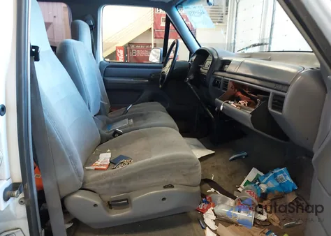 1996 Ford F250 z USA, uszkodzony, nr VIN 1FTHW26G2TEA52061